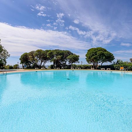 Apartment With 2 Bedrooms, 2M To The Beach Armação de Pêra 외부 사진