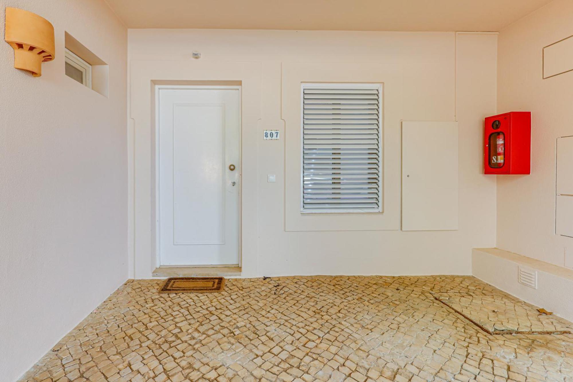 Apartment With 2 Bedrooms, 2M To The Beach Armação de Pêra 외부 사진