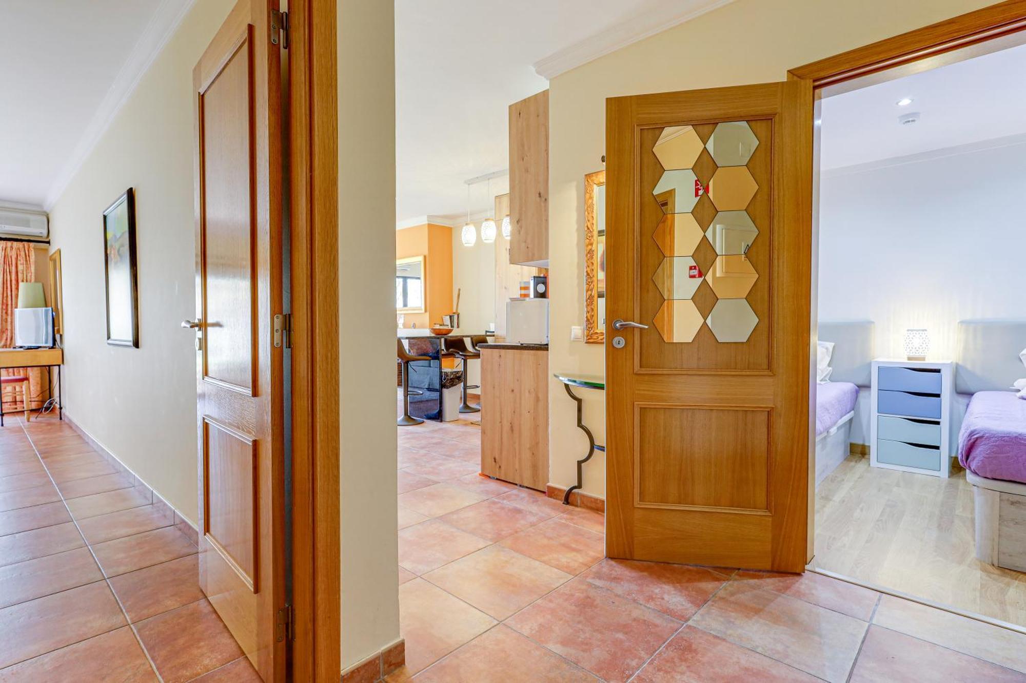 Apartment With 2 Bedrooms, 2M To The Beach Armação de Pêra 외부 사진