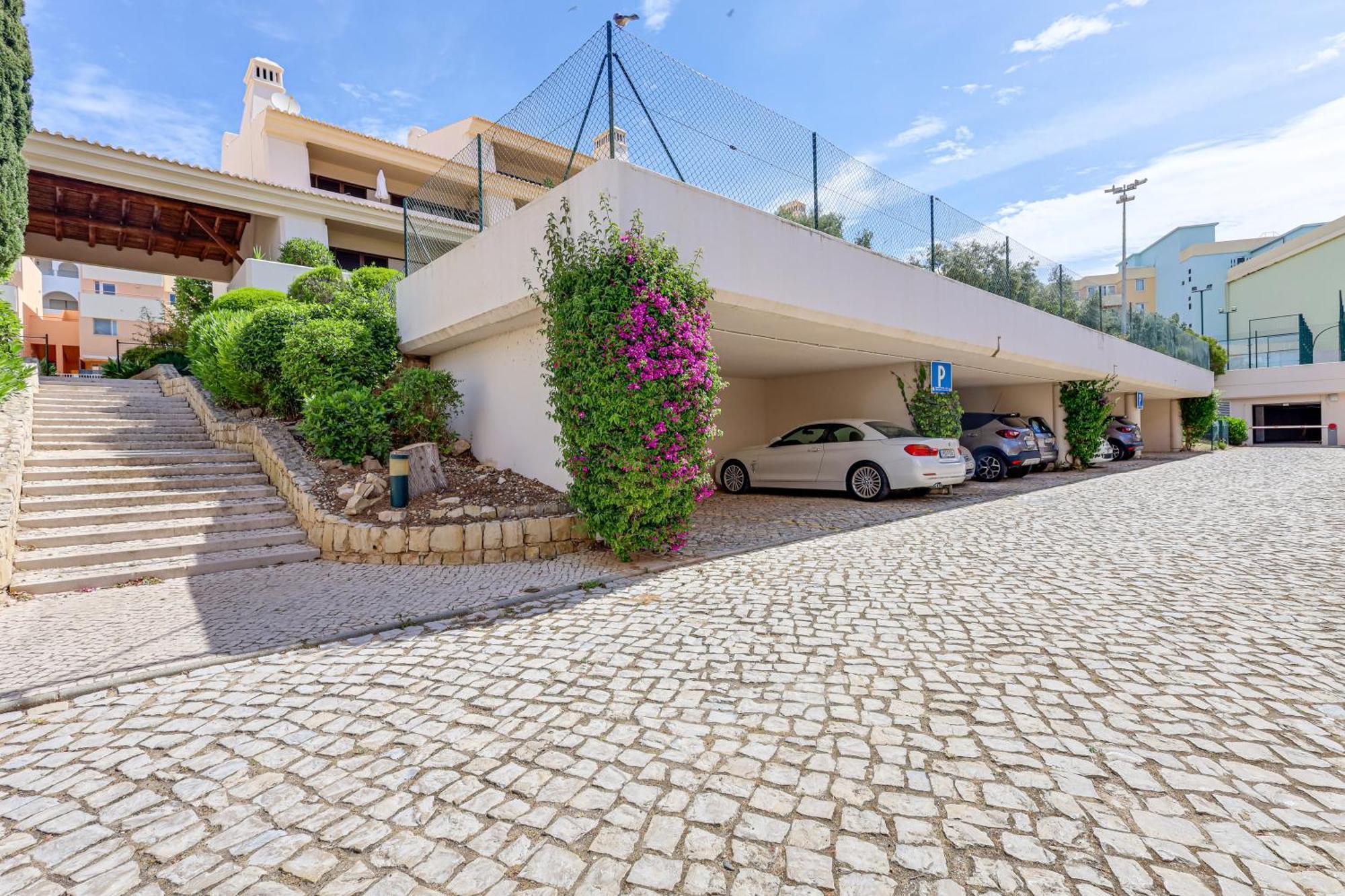 Apartment With 2 Bedrooms, 2M To The Beach Armação de Pêra 외부 사진